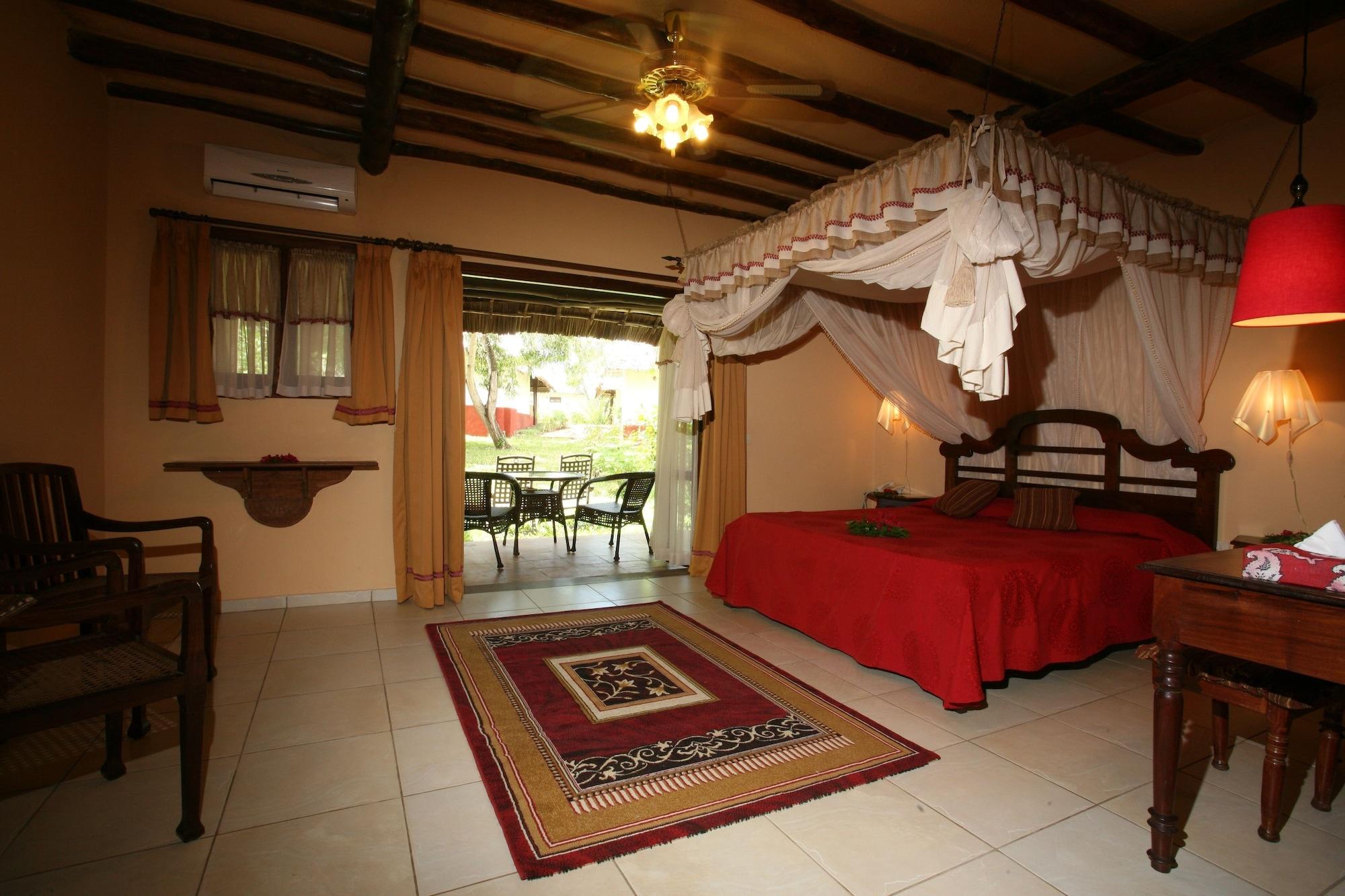 Hotel Karafuu Beach Resort Pingwe Bagian luar foto