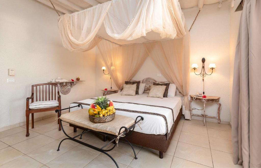 Hotel Karafuu Beach Resort Pingwe Bagian luar foto